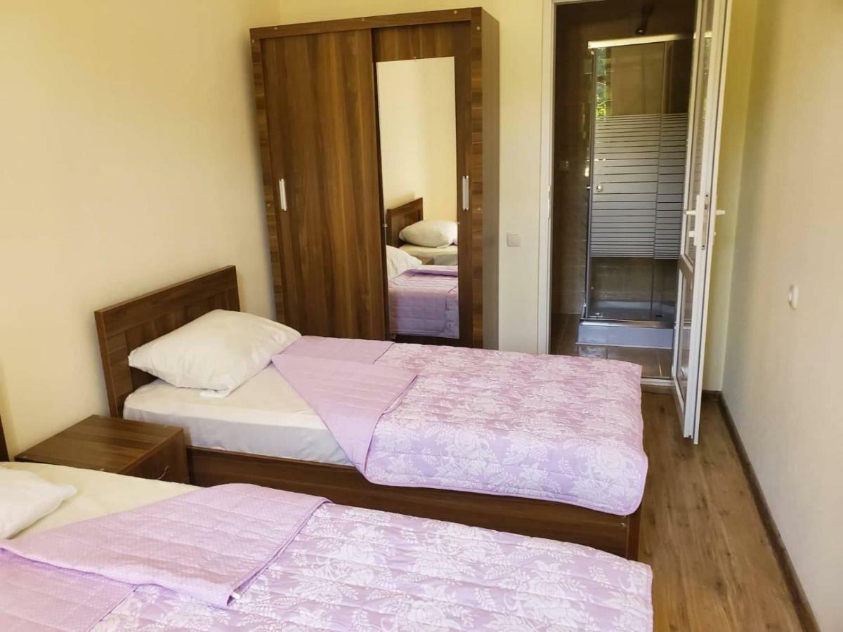 Hostel Family Kutaisi Zewnętrze zdjęcie