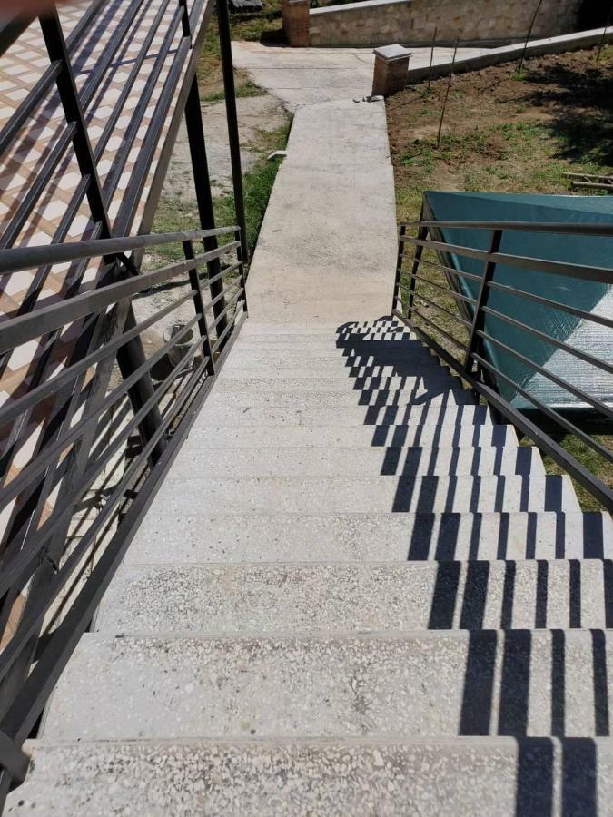 Hostel Family Kutaisi Zewnętrze zdjęcie