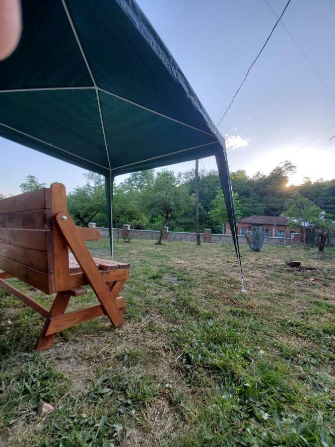 Hostel Family Kutaisi Zewnętrze zdjęcie