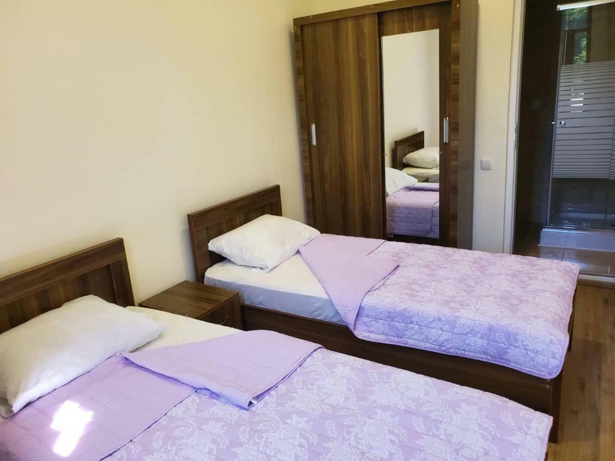 Hostel Family Kutaisi Zewnętrze zdjęcie